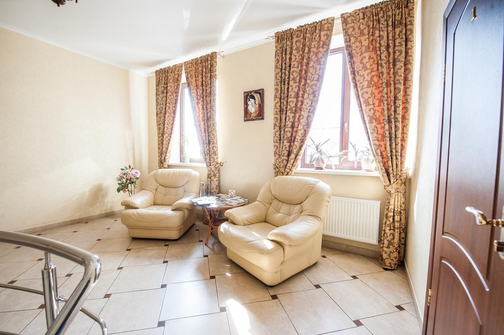 Stella De Lux Hotel Chisinau Bagian luar foto